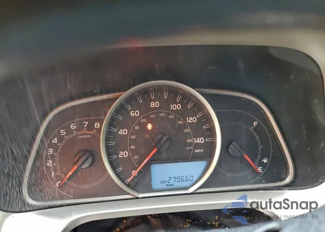 2013 Toyota Rav4 Xle z USA, uszkodzony, nr VIN JTMWFREV3D5002805